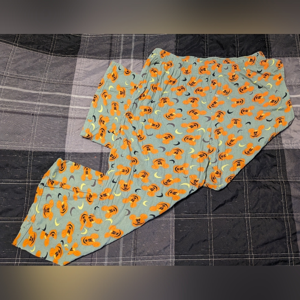 Disney Halloween Mickey Mouse Jack O Lantern Cropped Pajama Bottoms sz S - Picture 2 of 8